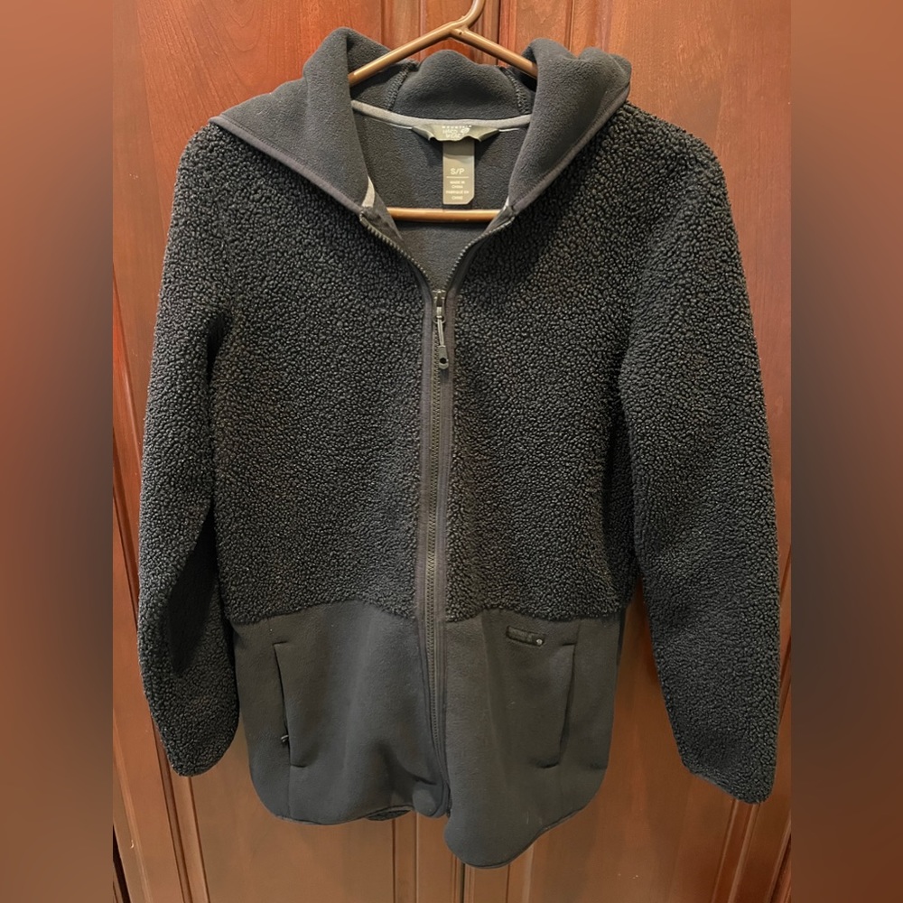 MOUNTAIN HARDWEAR FUZZY JACKET